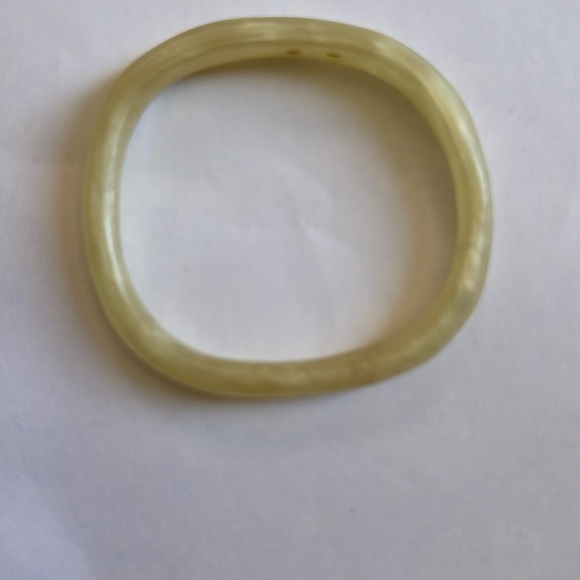 Dinosaur Designs Cream Bracelet Unique Shape - Picture 3 of 4